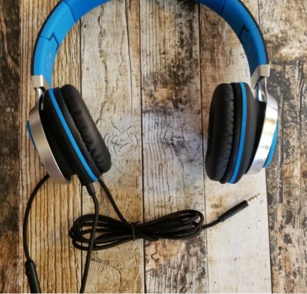 The Hottest Commodity in Our House: Headphones #HotHolidayGifts2017