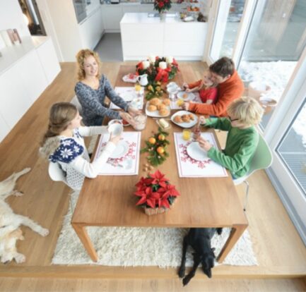 Make Mealtime Meaningful for Families and Furry Friends