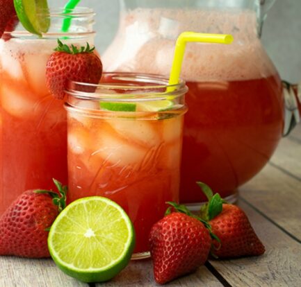 Summer Ready Strawberry Spritzer Cocktail