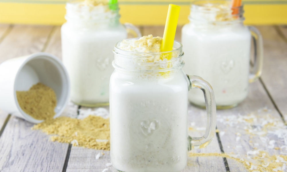 How to Make a Coconut Cream Pie Milkshake with Video