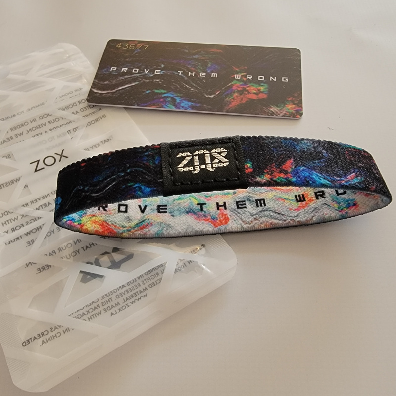 Zox Wristbands Brings the Kind Word Phenomena to Holiday Gift Giving - Prove Them Wrong