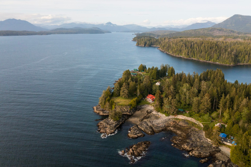Opening in spring 2022, Outer Shores Lodge will welcome guests year-round for remarkable wildlife and cultural experiences in the splendor of British Columbia’s West Coast.